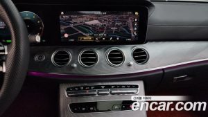 Mercedes-Benz E-Class E350 4MATIC AMG Line 2023 года из Южной Кореи