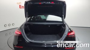 Mercedes-Benz E-Class E350 4MATIC AMG Line 2023 года из Южной Кореи