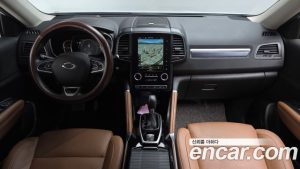 Renault-KoreaSamsung QM6 2.0 GDe RE Signature 2WD 2022 года из Южной Кореи
