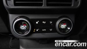 Land Rover Range Rover Velar 3.0 P400 R-Dynamic HSE 2025 года из Южной Кореи