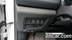 Renault-KoreaSamsung QM6 2.0 GDe Premiere 2WD 2024 года из Южной Кореи