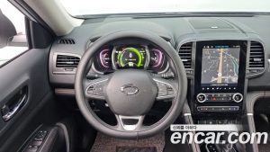 Renault-KoreaSamsung QM6 2.0 GDe Premiere 2WD 2024 года из Южной Кореи