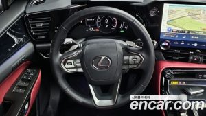 Lexus NX Premium 2025 года из Южной Кореи