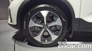 Volvo XC40 B4 Ultra Bright 2025 года из Южной Кореи