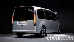 Hyundai Staria L3.5 Lounge 9-Seater 2025 года из Южной Кореи