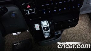 Hyundai Staria L3.5 Lounge 9-Seater 2025 года из Южной Кореи