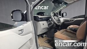 Hyundai Staria L3.5 Lounge 9-Seater 2025 года из Южной Кореи