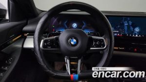 BMW 5-Series 520i M Sport 2024 года из Южной Кореи