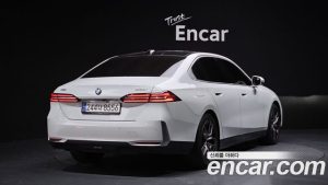 BMW 5-Series 530i xDrive 2024 года из Южной Кореи