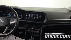 Volkswagen Jetta 1.5 TSI Premium 2023 года из Южной Кореи