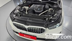 BMW 5-Series 530i xDrive 2024 года из Южной Кореи