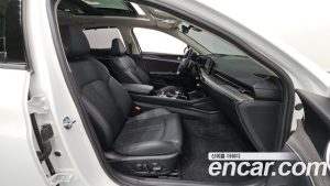 Kia K5 2.0 2024 года из Южной Кореи
