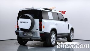 Land Rover Defender 110 D300 HSE 2023 года из Южной Кореи