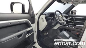 Land Rover Defender 110 D300 HSE 2023 года из Южной Кореи