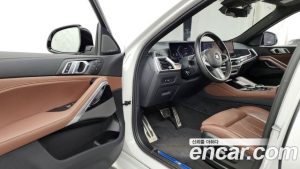 BMW X6 xDrive40i M Sport 2024 года из Южной Кореи