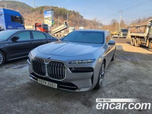 BMW 7-Series 740i sDrive Design Pure Excellence 2023 года из Южной Кореи