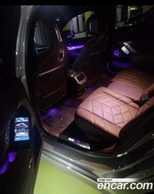 BMW 7-Series 740i sDrive Design Pure Excellence 2023 года из Южной Кореи