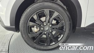Hyundai Venue 1.6 Flux 2025 года из Южной Кореи