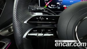 Mercedes-Benz GLC-Class GLC300 4MATIC AMG Line 2023 года из Южной Кореи