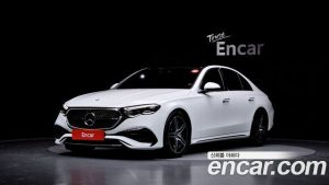 Mercedes-Benz E-Class E300 4MATIC AMG Line 2024 года из Южной Кореи