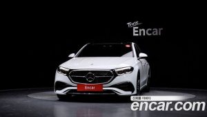 Mercedes-Benz E-Class E300 4MATIC AMG Line 2024 года из Южной Кореи