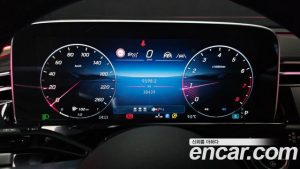 Mercedes-Benz E-Class E300 4MATIC AMG Line 2024 года из Южной Кореи