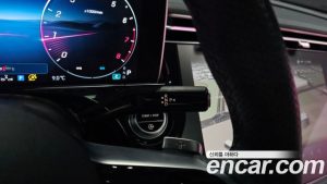 Mercedes-Benz E-Class E300 4MATIC AMG Line 2024 года из Южной Кореи
