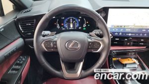 Lexus NX Luxury 2025 года из Южной Кореи