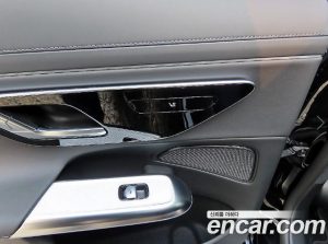 Mercedes-Benz E-Class E220d 4MATIC Exclusive 2025 года из Южной Кореи
