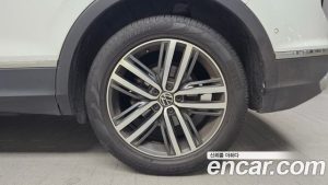 Volkswagen Tiguan 2.0 TDI Prestige 2022 года из Южной Кореи