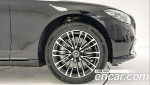 Mercedes-Benz S-Class S350 d 4MATIC 2025 года из Южной Кореи