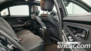 Mercedes-Benz S-Class S350 d 4MATIC 2025 года из Южной Кореи