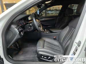 BMW 5-Series 520i M Sport 2023 года из Южной Кореи