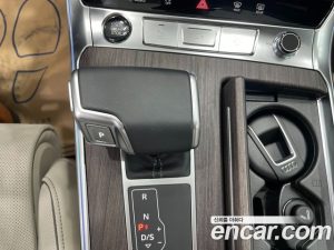 Audi A6 45 TFSI 4WD Premium 2025 года из Южной Кореи