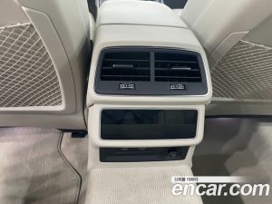 Audi A6 45 TFSI 4WD Premium 2025 года из Южной Кореи