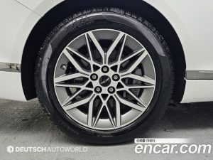 Genesis G80 Бензин 2.5 Turbo AWD 2025 года из Южной Кореи