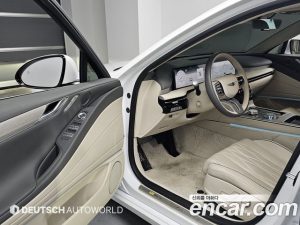 Genesis G80 Бензин 2.5 Turbo AWD 2025 года из Южной Кореи