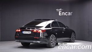Mercedes-Benz E-Class E300 4MATIC Exclusive 2024 года из Южной Кореи