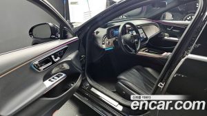 Mercedes-Benz E-Class E300 4MATIC Exclusive 2024 года из Южной Кореи