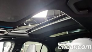 Mercedes-Benz E-Class E300 4MATIC Exclusive 2024 года из Южной Кореи