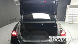 Mercedes-Benz E-Class E300 4MATIC Exclusive 2024 года из Южной Кореи