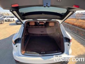 Porsche Cayenne 3.0 2023 года из Южной Кореи