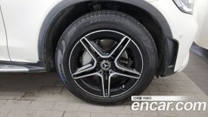 Mercedes-Benz GLC-Class GLC300 4MATIC Coupe 2023 года из Южной Кореи