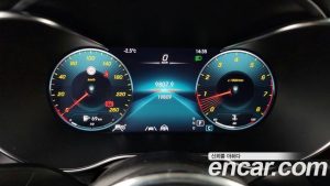 Mercedes-Benz GLC-Class GLC300 4MATIC Coupe 2023 года из Южной Кореи