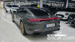 Porsche Panamera 4.0 GTS 2023 года из Южной Кореи
