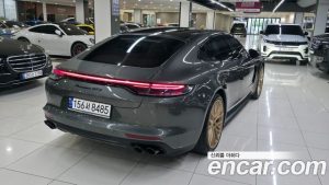 Porsche Panamera 4.0 GTS 2023 года из Южной Кореи