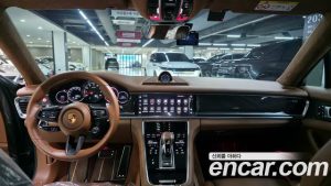 Porsche Panamera 4.0 GTS 2023 года из Южной Кореи