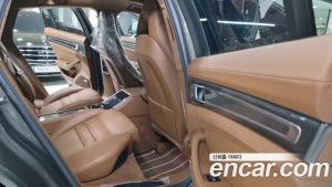 Porsche Panamera 4.0 GTS 2023 года из Южной Кореи