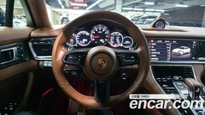 Porsche Panamera 4.0 GTS 2023 года из Южной Кореи