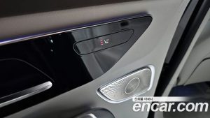 Mercedes-Benz EQE EQE350 4MATIC 2023 года из Южной Кореи